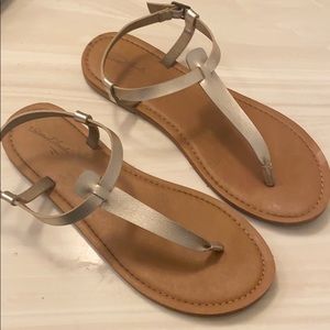 Universal Thread sandals